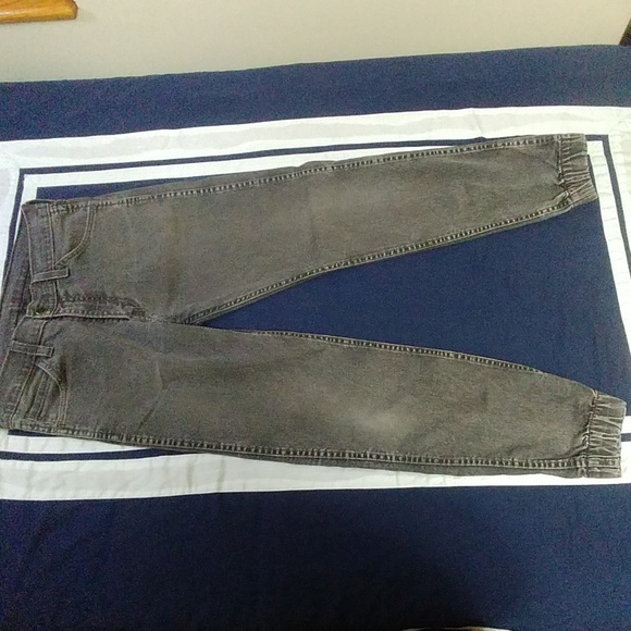 Levi's Jeans - Picture 2 of 7
